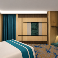 Ensemble de mobilier de chambre d'hôtel cinq étoiles avec lit mural à lattes rétroéclairées, fauteuil lounge, table d'appoint sur piétement et tête de lit turquoise