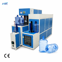Machine de soufflage de bouteilles semi-automatique de 20 litres à prix de gros pour la fabrication de bouteilles d'eau PET de 5 gallons avec contrôle PLC