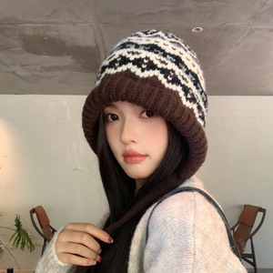 <span class=keywords><strong>Bonnet</strong></span> d'hiver chaud pour femme en tricot, style péruvien, doux et ample, fait main avec oreillettes, impression numérique, idéal pour les voyages - Product Image 5