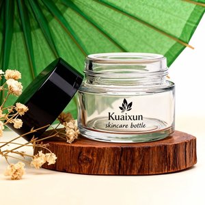 Großhandel 1oz 2oz 100ml Luxus-Glas Individuell Gestaltete Mattierte Klare Gläser mit Silberdeckeln für Hautpflege-Creme-Behälter - Product Image 3