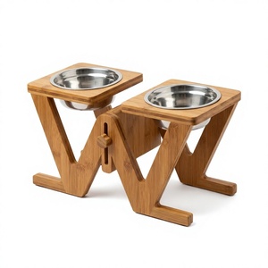 Support de gamelle réglable en bambou Grow-With-Pet, design en V, double gamelle surélevée en acier pour toutes les tailles de chiens - Product Image 1