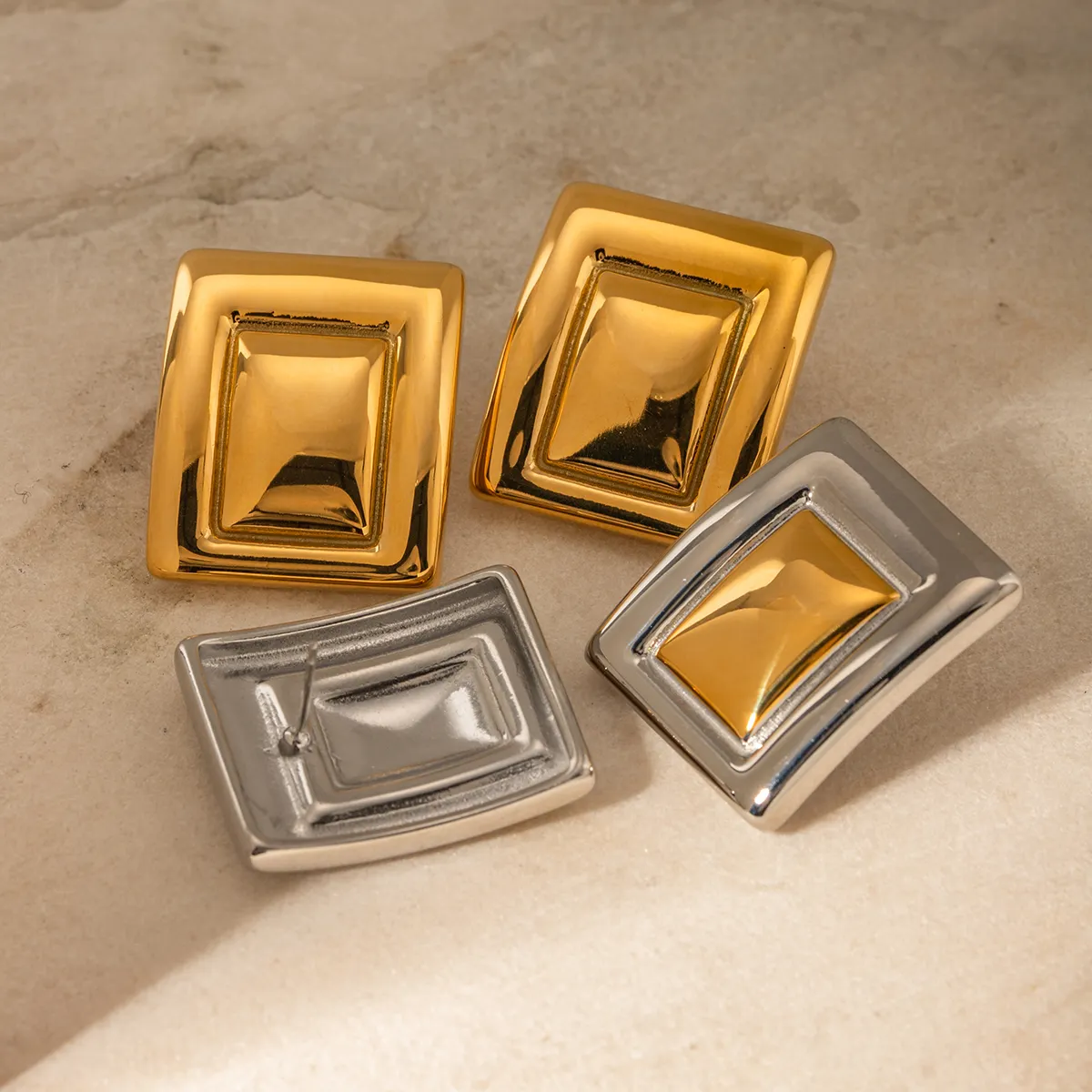 J&D Jewelry Brinco de prata para mulheres em aço inoxidável banhado a ouro 18K retangular geométrico