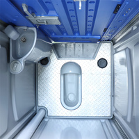 Toilettes portables Toppla modernes, écologiques, durables et légères en panneaux sandwich HDPE pour événements extérieurs, construction et VIP mobiles