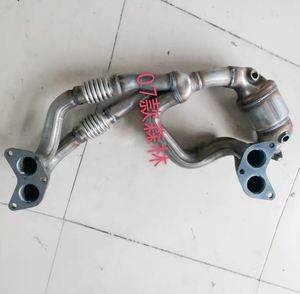 Colector de Escape Delantero con Convertidor Catalítico Compatible con Subaru Impreza, <span class=keywords><strong>Legacy</strong></span>, Forester, Outback, 06-12, 4 Cilindros 2.5L Turbo - Product Image 2