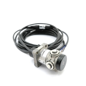 Interruptor de Límite de Alta Precisión Original Nuevo a Bajo Precio para PLC y Control Industrial D5f-2b34c-y - Product Image 4
