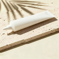 Tube de brillant à lèvres en PBL de 30 ml et 50 ml, avec bouchon à vis en acrylique à facettes cristallines, pour soins de la peau, OEM, ODM, logo personnalisé, vente en gros