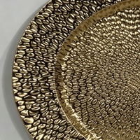 Assiette de présentation en plastique PP dorée électrolytique personnalisée, à grain radial gaufré, pour décoration de table de mariage et de fêtes