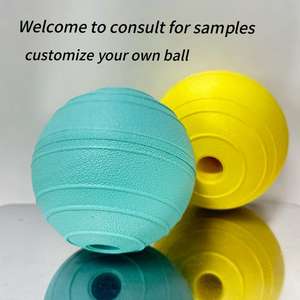 LY 2026 Nouveaux jouets à mâcher modernes pour animaux de compagnie, balle pour chien en mousse EVA écologique avec design à trous, pour le jeu interactif en extérieur et les sacs de transport de vacances - Product Image 6