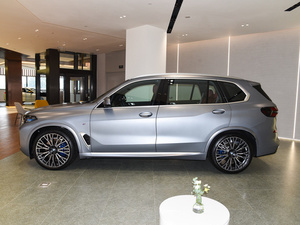 2022 <span class=keywords><strong>B</strong></span>-MW X5 30Li Pro M <span class=keywords><strong>F</strong></span> SPORT Car 5 porte 5 posti benzina SUV Auto in vendita - Product Image 3