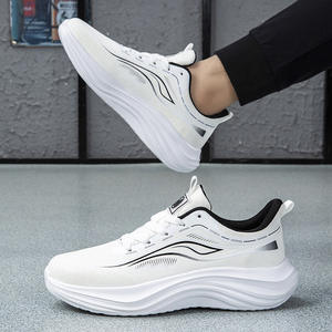 Chaussures de massage d'été en PU pour couple, vibration magnétique nucléaire, légères, décontractées, sportives, semelle souple hautement élastique pour femme - Product Image 4