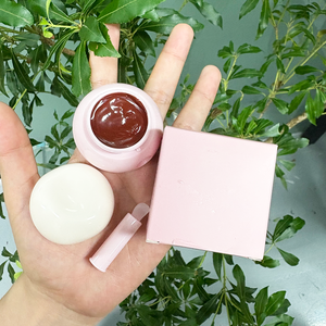 Sang trọng Son bóng chai dễ thương dưỡng ẩm Lip Balm nhãn hiệu riêng Lip Gloss <span class=keywords><strong>container</strong></span> tùy chỉnh Lip Balm - Product Image 1