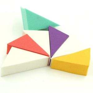 Éponges de maquillage blanches en latex NBR SBR, forme de triangle, applicateurs de fond de teint cosmétique, lavables, 35x50x20mm - Product Image 2
