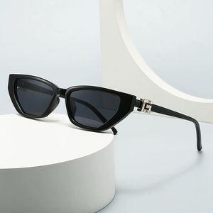 نظارات شمسية فاخرة بتصميم عين القطة لعام <span class=keywords><strong>2025</strong></span>، نظارات ريترو أنيقة للخارج، نظارات شمسية نسائية عصرية كلاسيكية بإطار صغير - Product Image 6