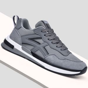 Sneakers de créateur, livraison gratuite, légères, élégantes, antidérapantes, résistantes à l'usure, chaussures décontractées à tige haute pour femmes - Product Image 1