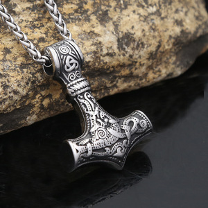 yunnique Pendentif marteau de Thor en acier inoxydable, bijoux pour hommes, collier Viking, cadeau - Product Image 3