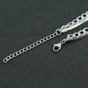 สร้อยคอแบบโซ่แบนสองชั้นลายกระดูกงูแบบคิวบา สร้อยคอแฟชั่นสตรีทแวร์ สร้อยคอคลุมคอ สร้อยคอแฟชั่น Tanjing - Product Image 4