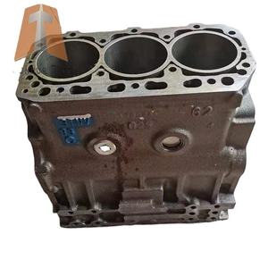 Bloc-cylindres de moteur pour pièces d'excavatrice, prix usine, modèles 3TNV98 3TN88 3TNE82A 3TNE88 3TNE94 3TNE98 3TNV88 33TNV94 - Product Image 1