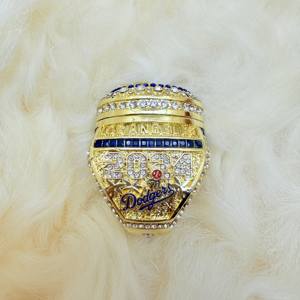 Auf Lager: 2024 Dodgers Baseball Meisterring – Spieler #5 Freeman, #50 Betts, #17 Ohtani, #18 Yamamoto, #22 Kershaw, #37 Hernandez - Product Image 2