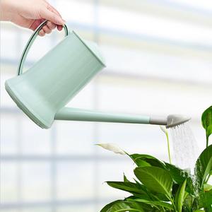 High Quality Water Irrigation 2L Green Watering Can PP Resin Plastic Thicken Bottle Watering Can for Garden