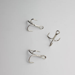 उच्च कार्बन स्टील रस्टप्रूफ सिंगल जिग हुक ट्रेबल आकार 1x 2x बारबेड लुर और समुद्री मछली पकड़ने के लिए सुपर मजबूत - Product Image 3