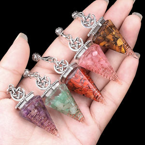 Cône hexagonal en résine argentée antique avec chaîne métallique courte, pierre précieuse naturelle en agate, divination Feng Shui - Product Image 4