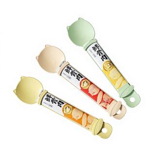 Adorable cuillère à friandises pour chat en plastique durable et imperméable, motif uni, distributeur de nourriture pour animaux de compagnie, emballage en sac OPP, fournitures pour animaux de compagnie - Product Image 2