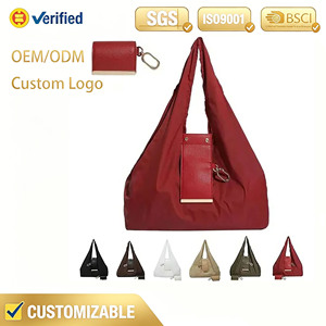 <span class=keywords><strong>Sac</strong></span> fourre-tout en cuir personnalisé, pliable, réutilisable, mini, <span class=keywords><strong>avec</strong></span> porte-clés, fermeture à bouton, sangle à chaîne, grande capacité, pour femmes, usage quotidien - Product Image 1