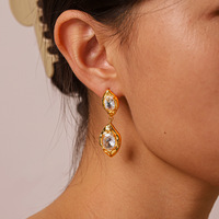 Boucles d'oreilles clous en zircon martelé en forme de goutte d'eau, plaqué or 18 carats, en acier inoxydable, inaltérables, pour femme