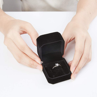 Boîte à bijoux en velours noir pour bague, boucles d'oreilles, collier, boîte à bague de fiançailles, boîte à bijoux pour cadeau de fête des mères