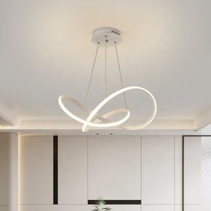 โคมไฟแขวน LED สไตล์นอร์ดิกที่ทันสมัยสำหรับโรงแรมบ้านห้องครัวตกแต่งห้องทานอาหารโคมไฟระย้าโลหะสุดสร้างสรรค์ - Product Image 1