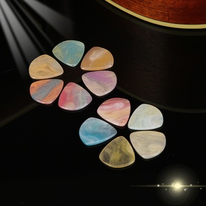 Púa de guitarra de resina de desplumado de velocidad Accesorio de instrumento musical personalizado para fagot - Product Image 1