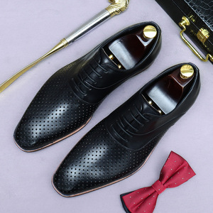 Zapatos de hombre de cuero genuino Oxford con tallado hueco, suela suave y flexible, transpirables, sandalias de cuero informales para verano, negocios y uso diario. - Product Image 2