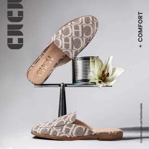 Sandales d'été de luxe 2026 pour femmes à bout ouvert et talon bas, chaussons de plage décontractés et élégants, chaussures de marche confortables et antidérapantes - Product Image 1