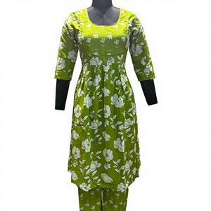 Túnica Premium de Cuello Redondo, Estampada a Mano con Bloques de Algodón Jaipuri, Kurti Corto, Vestidos Sencillos e Informales, Excelente Precio - Product Image 1