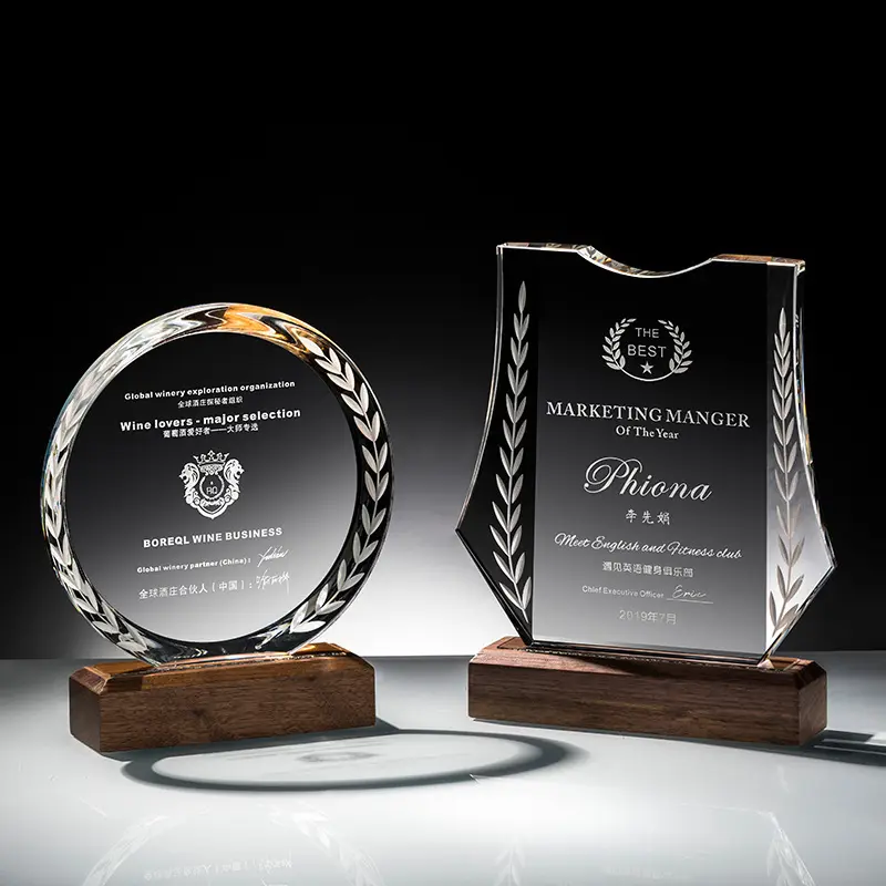 रचनात्मक क्रिस्टल ट्रॉफी अनुकूलन प्रतियोगिता ठोस लकड़ी पुरस्कार वर्षगांठ स्मारिका लाइसेंस प्लेट ग्लास पदक अभिलेख