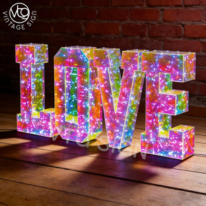 Letras LED Holográficas 3D Personalizadas con la Frase "MARRY ME", Acrílico Iridiscente para Decoración de Pedidas de Mano - Product Image 4