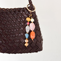 Breloque de sac en perles de pierre naturelle, porte-clés doré, style de luxe, accessoires de mode pour femmes, cadeaux haut de gamme