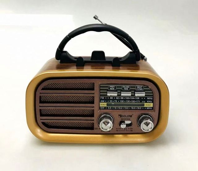 GOLON RX-BT618 Vintage Style Radio Rechargeable Portable Am Fm Radio With Built-in Speaker Wooden Retro Radio for Outdoors