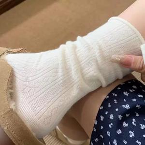 27Z printemps et automne rétro en forme de crème bouclés motif foncé mi tube pile <span class=keywords><strong>chaussettes</strong></span> <span class=keywords><strong>chaussettes</strong></span> respirantes pour les femmes - Product Image 1