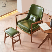 Chaise de salon minimaliste avec coussin carré en bois massif pour appartement et villa