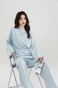 Ensemble 2 pièces pour femmes musulmanes modestes haut <span class=keywords><strong>tunique</strong></span> coupe ample et pantalon droit personnalisable - Product Image 3