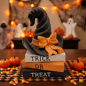 Libro Mágico Gótico de Brujería para Decoración de Mesa, Pila de Libros Negros Espeluznantes, Mano de Bruja de Resina, Adorno Personalizado de Halloween para el Hogar - Product Image 1