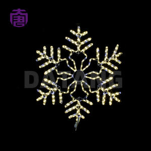 Tira de luces LED personalizada a prueba de agua IP65 para interiores y exteriores con diseño de copo de nieve intermitente para decoraciones navideñas de invierno. - Product Image 5
