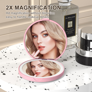 Commercio all'ingrosso Logo personalizzato modello doppio lato pieghevole cosmetico <span class=keywords><strong>specchio</strong></span> tascabile <span class=keywords><strong>con</strong></span> luce LED bellezza regali di compleanno di nozze benedizione - Product Image 2