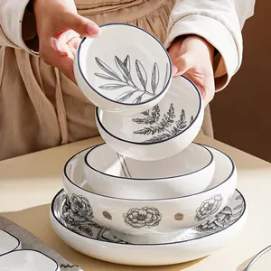 New Design Eco-Friendly Golden Supplier Ceramic Dinnerware Set Plates Luxury Porcelain Gold Dinnerware Sets 6 Pcs