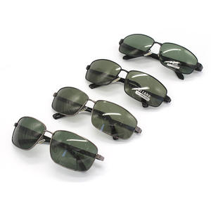 Nuevas <span class=keywords><strong>Gafas</strong></span> <span class=keywords><strong>de</strong></span> <span class=keywords><strong>Sol</strong></span> Polarizadas <span class=keywords><strong>Baratas</strong></span> para Hombre <span class=keywords><strong>de</strong></span> 2022 para Conducir con Protección UV400 <span class=keywords><strong>de</strong></span> Metal en Stock Pedido Mixto - Product Image 4