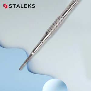 Strumenti Professionali per Manicure Staleks in Acciaio Inossidabile, Spingi Cuticole a Doppia Estremità per Rimuovere Sporco, Impurità, Pelle Morta/Callosità - Product Image 3