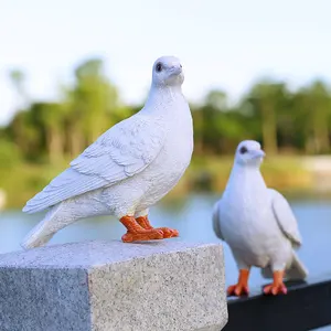Resin Animal Sculpture White Pigeon Life Size Statue Dove Figurine For Home Outdoor Garden Wedding Decoration