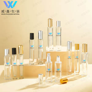 ขวดแก้วใส่น้ำมันหอมระเหยทรงสี่เหลี่ยมไล่ระดับสี10มล. พร้อมลูกกลิ้งเหล็ก - Product Image 1