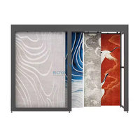 Présentoir moderne en métal sur mesure pour échantillons de tapis, support suspendu pour rideaux, idéal pour l'affichage commercial de papiers peints écologiques